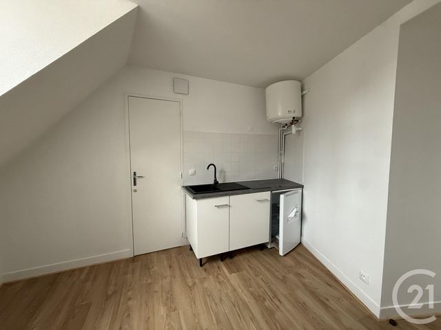 Appartement Studio &agrave; louer - 1 pi&egrave;ce - 11,06 m2 - Chartres - 28 - CENTRE
