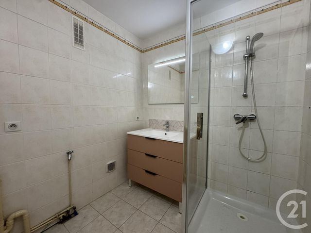 Appartement F3 &agrave; louer - 3 pi&egrave;ces - 56,91 m2 - Chartres - 28 - CENTRE