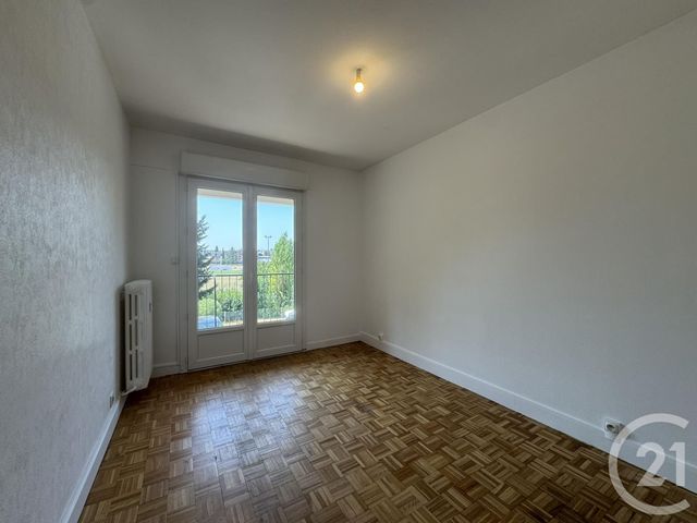 Appartement F3 &agrave; louer - 3 pi&egrave;ces - 56,91 m2 - Chartres - 28 - CENTRE
