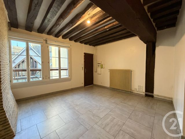 Appartement T2 &agrave; louer - 2 pi&egrave;ces - 43,60 m2 - Chartres - 28 - CENTRE