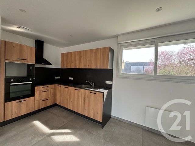 Maison &agrave; louer - 4 pi&egrave;ces - 71,93 m2 - Chartres - 28 - CENTRE