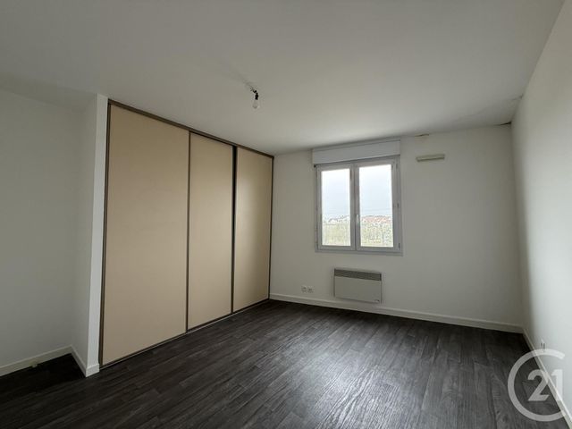 Appartement F3 &agrave; louer - 3 pi&egrave;ces - 72,57 m2 - Chartres - 28 - CENTRE