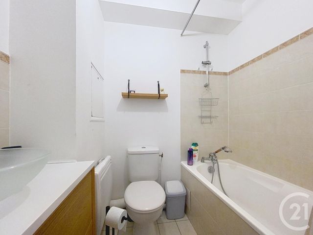 Appartement Studio &agrave; vendre - 1 pi&egrave;ce - 23,96 m2 - Chartres - 28 - CENTRE