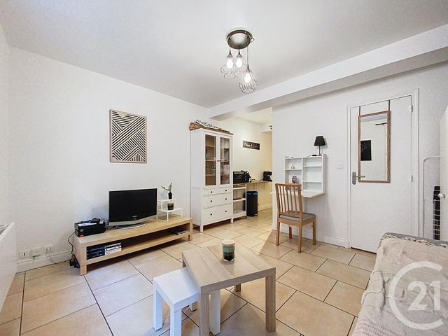 Appartement Studio &agrave; vendre - 1 pi&egrave;ce - 23,96 m2 - Chartres - 28 - CENTRE