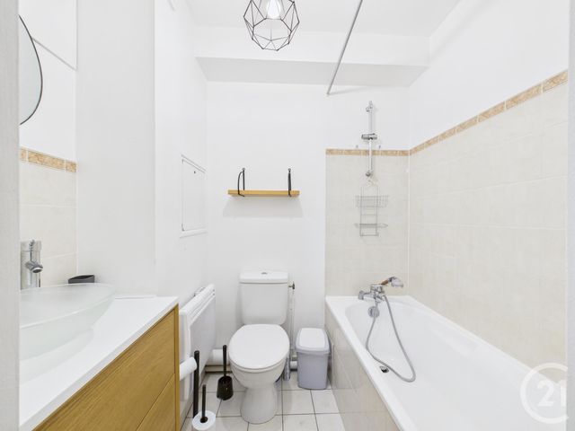 Appartement Studio &agrave; vendre - 1 pi&egrave;ce - 23,96 m2 - Chartres - 28 - CENTRE