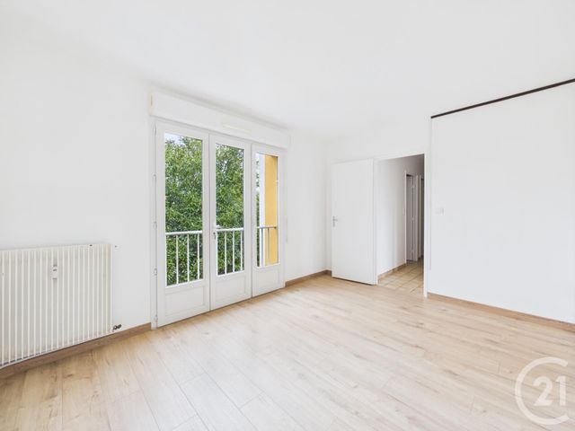 Appartement T3 &agrave; vendre - 3 pi&egrave;ces - 69,23 m2 - Chartres - 28 - CENTRE