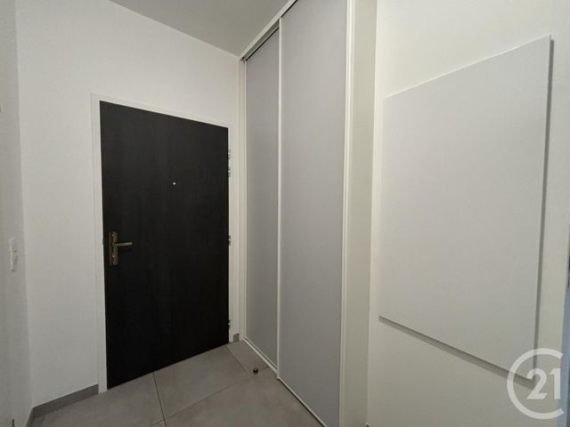 Appartement F3 &agrave; louer - 3 pi&egrave;ces - 67,75 m2 - Chartres - 28 - CENTRE