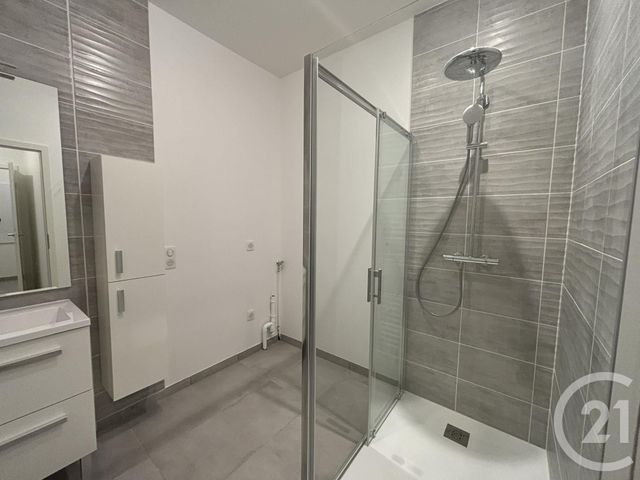 Appartement F3 &agrave; louer - 3 pi&egrave;ces - 67,75 m2 - Chartres - 28 - CENTRE