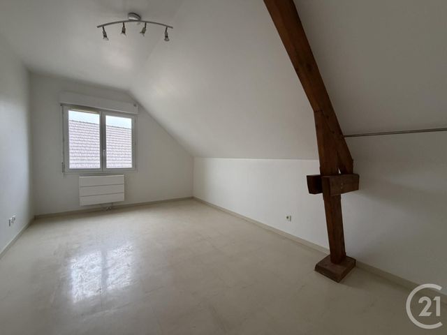 Maison &agrave; louer - 5 pi&egrave;ces - 118 m2 - Poisvilliers - 28 - CENTRE