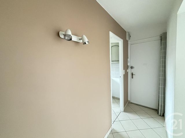 Appartement F2 &agrave; louer - 2 pi&egrave;ces - 51,89 m2 - Chartres - 28 - CENTRE