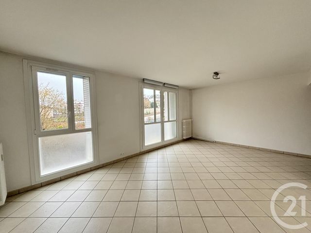 Appartement F2 &agrave; louer - 2 pi&egrave;ces - 51,89 m2 - Chartres - 28 - CENTRE
