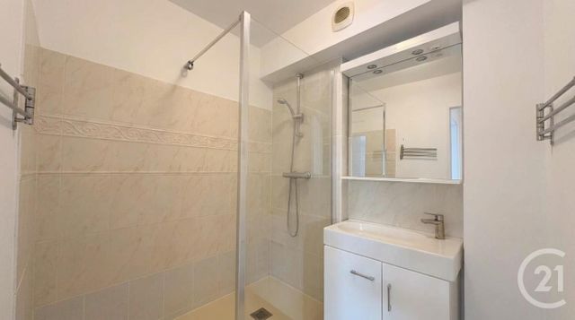 Appartement T2 &agrave; louer - 2 pi&egrave;ces - 42,86 m2 - Chartres - 28 - CENTRE