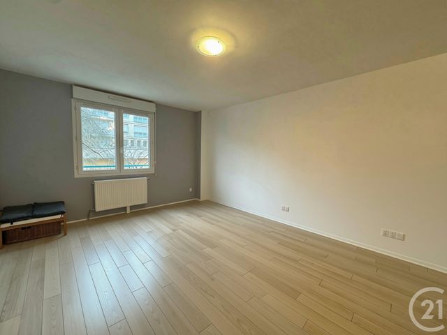 Appartement T2 &agrave; louer - 2 pi&egrave;ces - 42,86 m2 - Chartres - 28 - CENTRE