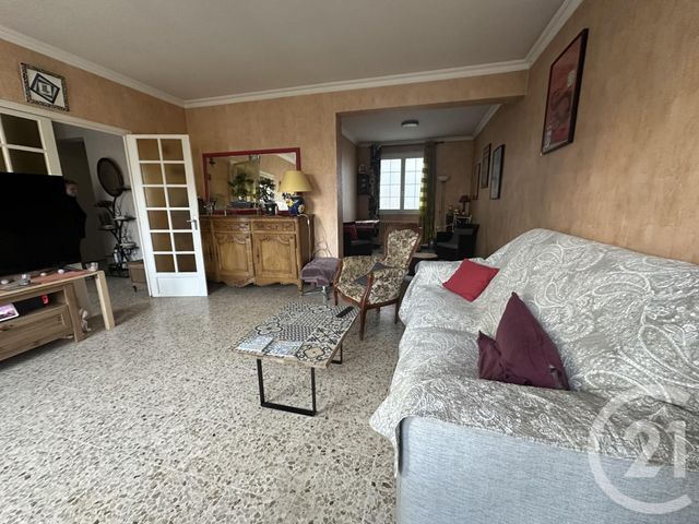 Maison &agrave; louer - 6 pi&egrave;ces - 136,18 m2 - Chartres - 28 - CENTRE