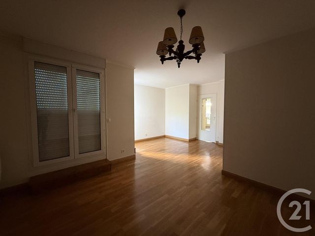 Appartement F3 &agrave; louer - 3 pi&egrave;ces - 62,76 m2 - Chartres - 28 - CENTRE