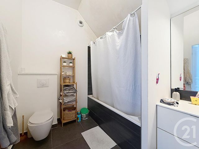 Appartement T3 &agrave; vendre - 3 pi&egrave;ces - 72,75 m2 - Chartres - 28 - CENTRE