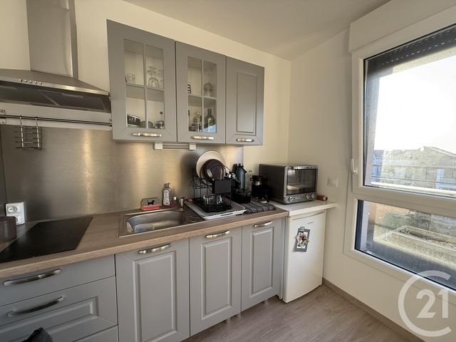 Appartement F2 &agrave; louer - 2 pi&egrave;ces - 40 m2 - Le Coudray - 28 - CENTRE