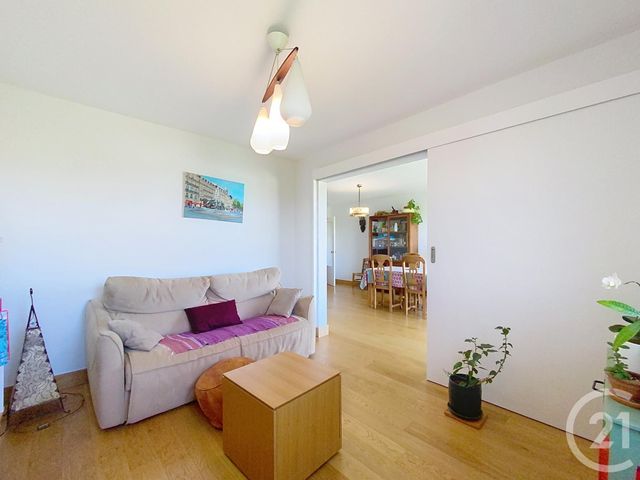 Appartement F5 &agrave; louer - 5 pi&egrave;ces - 100,79 m2 - Chartres - 28 - CENTRE