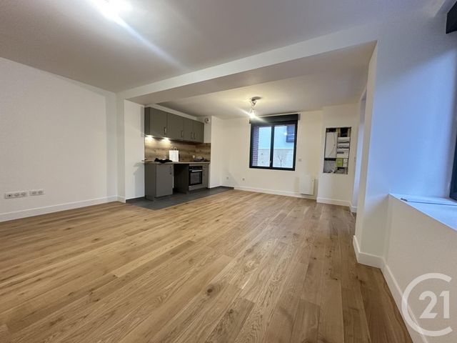 Appartement F2 &agrave; louer - 2 pi&egrave;ces - 42,75 m2 - Chartres - 28 - CENTRE