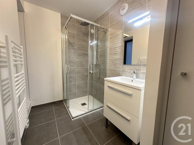 Appartement F2 &agrave; louer - 2 pi&egrave;ces - 42,75 m2 - Chartres - 28 - CENTRE