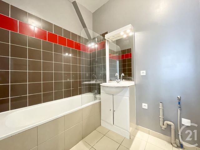 Appartement F2 &agrave; louer - 2 pi&egrave;ces - 47,47 m2 - Chartres - 28 - CENTRE