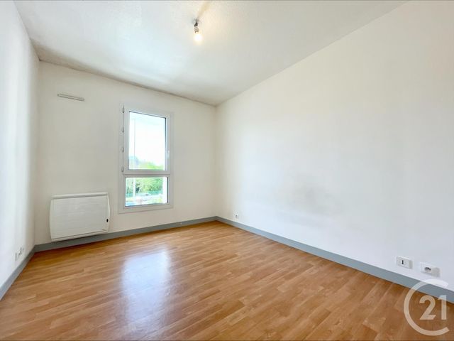 Appartement F2 &agrave; louer - 2 pi&egrave;ces - 34 m2 - Chartres - 28 - CENTRE