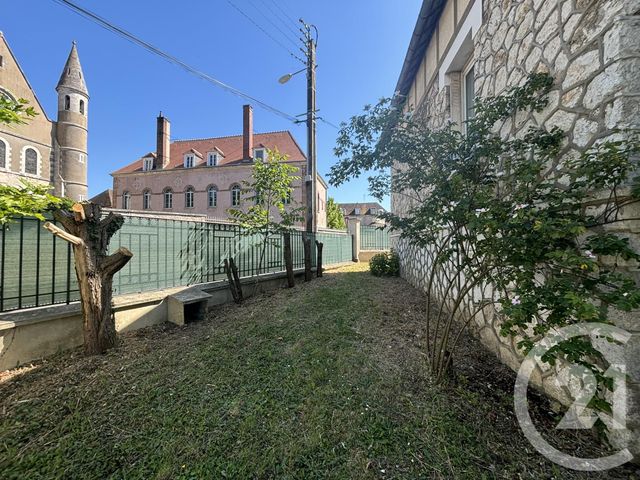 Maison &agrave; louer - 6 pi&egrave;ces - 104,45 m2 - Chartres - 28 - CENTRE