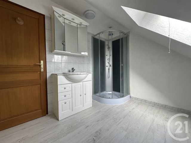 Maison &agrave; louer - 3 pi&egrave;ces - 64,24 m2 - Sours - 28 - CENTRE