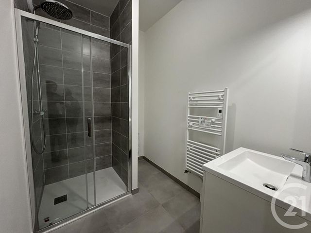 Appartement F5 &agrave; louer - 5 pi&egrave;ces - 122,57 m2 - Chartres - 28 - CENTRE