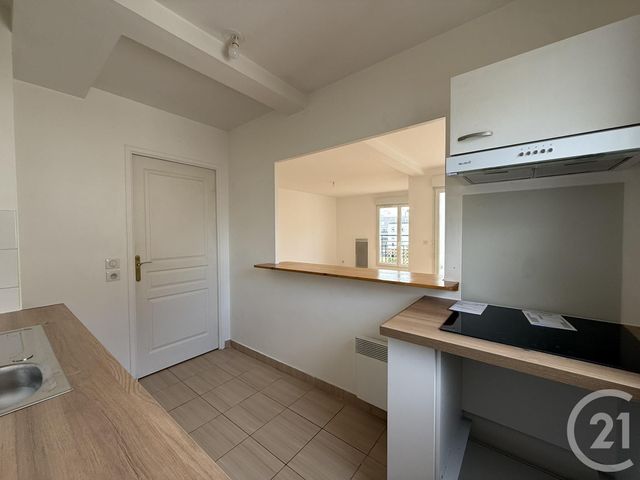 Appartement F3 &agrave; louer - 3 pi&egrave;ces - 68,80 m2 - Chartres - 28 - CENTRE