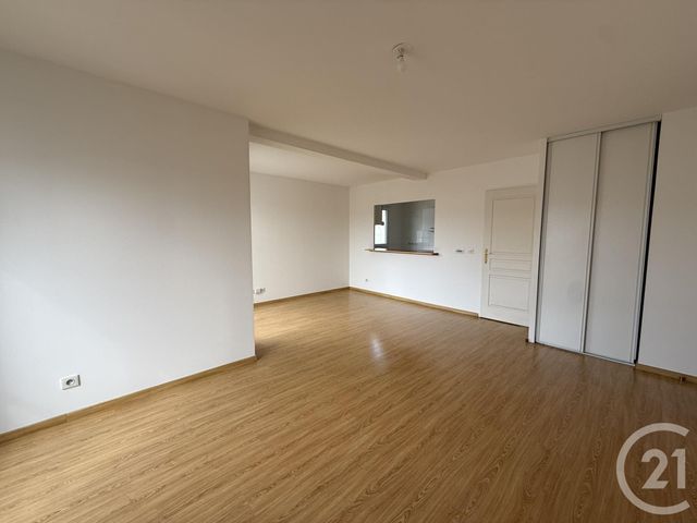 Appartement F3 &agrave; louer - 3 pi&egrave;ces - 68,80 m2 - Chartres - 28 - CENTRE
