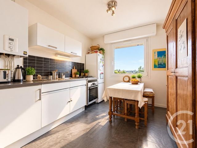 Appartement F4 &agrave; vendre - 4 pi&egrave;ces - 87,01 m2 - Chartres - 28 - CENTRE