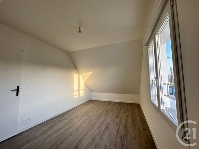 Maison &agrave; louer - 4 pi&egrave;ces - 90,85 m2 - Luisant - 28 - CENTRE