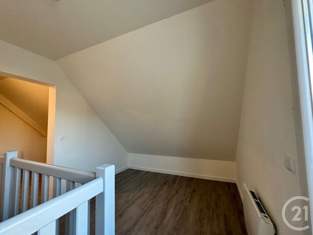 Maison &agrave; louer - 4 pi&egrave;ces - 90,85 m2 - Luisant - 28 - CENTRE