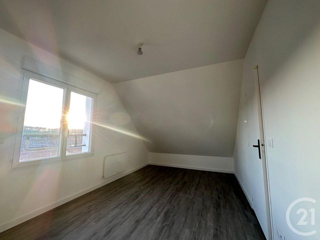 Maison &agrave; louer - 4 pi&egrave;ces - 90,85 m2 - Luisant - 28 - CENTRE