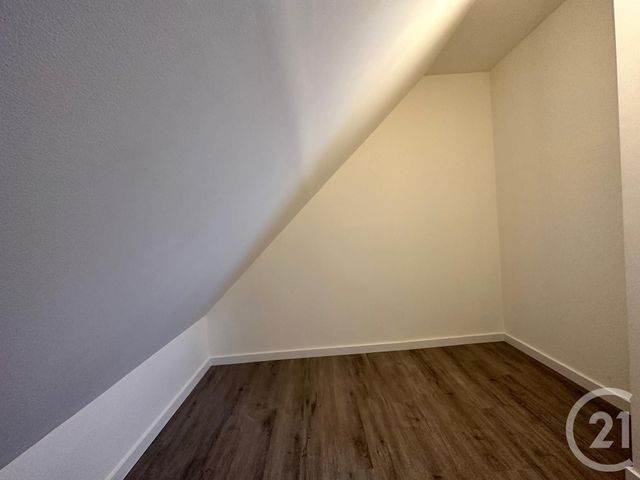 Maison &agrave; louer - 4 pi&egrave;ces - 90,85 m2 - Luisant - 28 - CENTRE