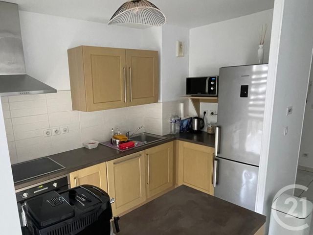 Appartement F3 &agrave; louer - 3 pi&egrave;ces - 63,10 m2 - Leves - 28 - CENTRE