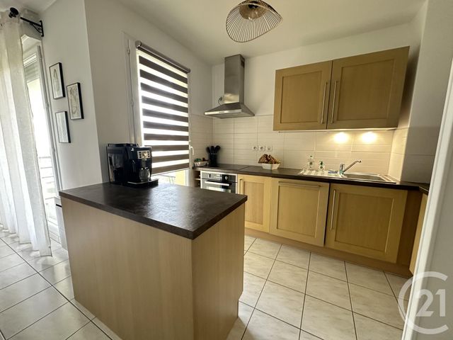 Appartement F3 &agrave; louer - 3 pi&egrave;ces - 63,10 m2 - Leves - 28 - CENTRE