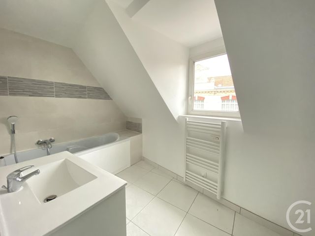 Appartement F3 &agrave; louer - 3 pi&egrave;ces - 63,48 m2 - Chartres - 28 - CENTRE