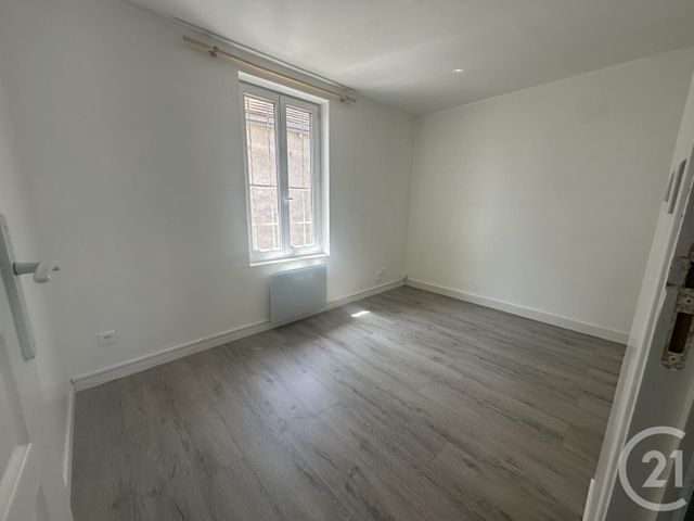 Appartement F3 &agrave; louer - 3 pi&egrave;ces - 63,48 m2 - Chartres - 28 - CENTRE