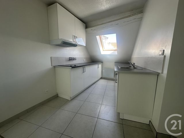 Appartement F3 &agrave; louer - 3 pi&egrave;ces - 63,48 m2 - Chartres - 28 - CENTRE