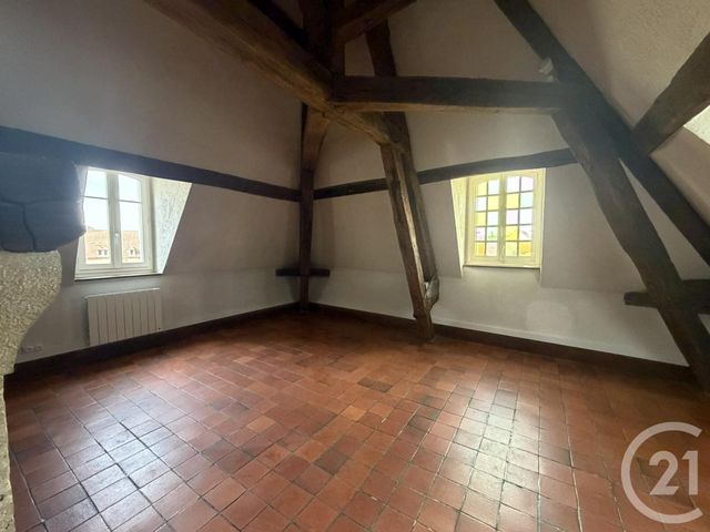 Appartement F5 &agrave; louer - 5 pi&egrave;ces - 108 m2 - Chartres - 28 - CENTRE