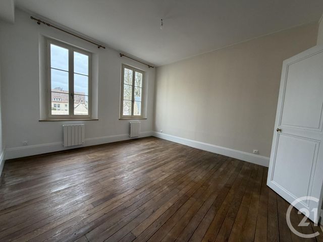 Appartement F4 &agrave; louer - 4 pi&egrave;ces - 105,34 m2 - Chartres - 28 - CENTRE