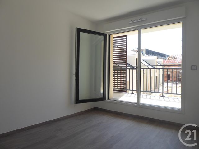 Appartement F4 &agrave; louer - 4 pi&egrave;ces - 85,75 m2 - Chartres - 28 - CENTRE