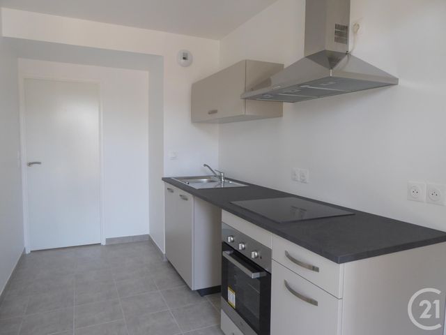 Appartement F4 &agrave; louer - 4 pi&egrave;ces - 85,75 m2 - Chartres - 28 - CENTRE