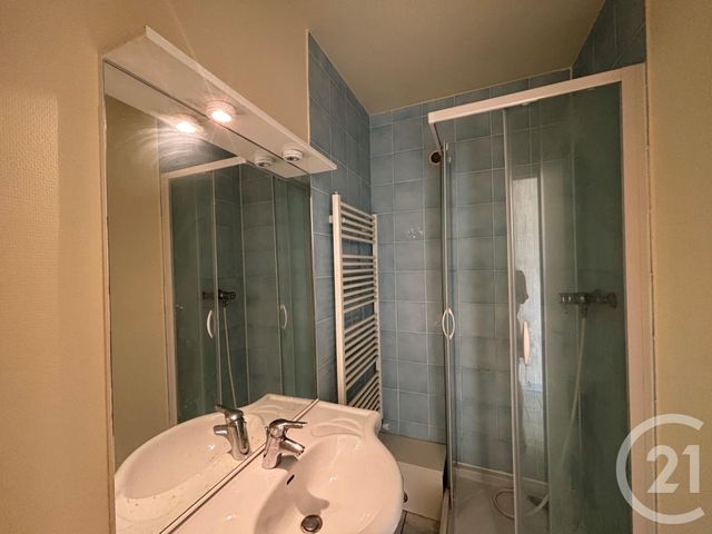 Appartement F2 &agrave; louer - 2 pi&egrave;ces - 43,85 m2 - Chartres - 28 - CENTRE