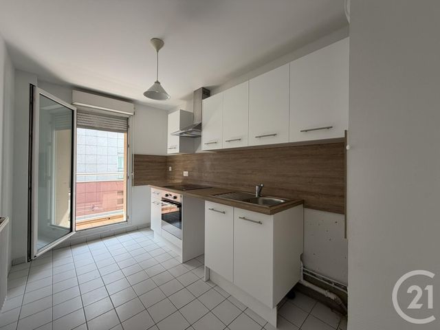 Appartement F2 &agrave; louer - 2 pi&egrave;ces - 53,34 m2 - Chartres - 28 - CENTRE
