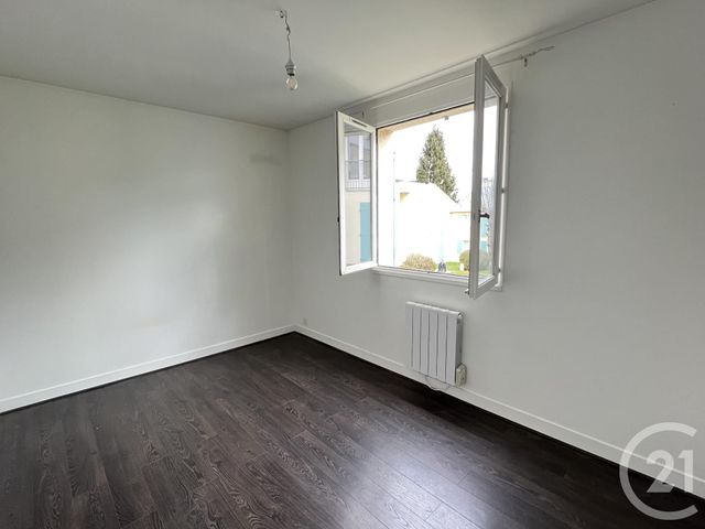 Appartement F3 &agrave; louer - 3 pi&egrave;ces - 70 m2 - Le Coudray - 28 - CENTRE