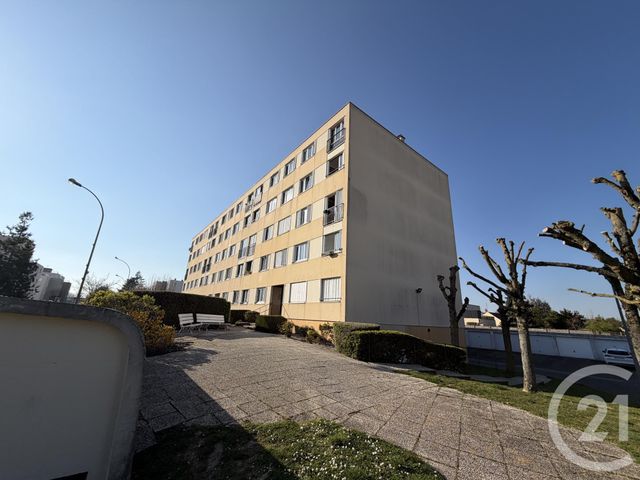 Appartement T3 &agrave; louer - 3 pi&egrave;ces - 68,11 m2 - Mainvilliers - 28 - CENTRE