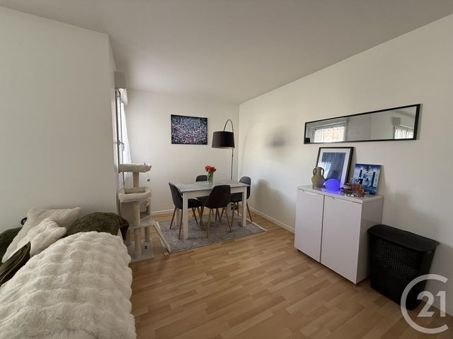 Appartement F2 &agrave; louer - 2 pi&egrave;ces - 42,93 m2 - Mainvilliers - 28 - CENTRE